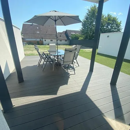 Bala-home & Pool Apartment